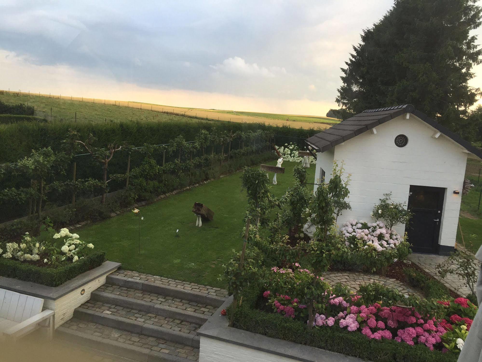 B&B Montenakerhof Riemst Luaran gambar